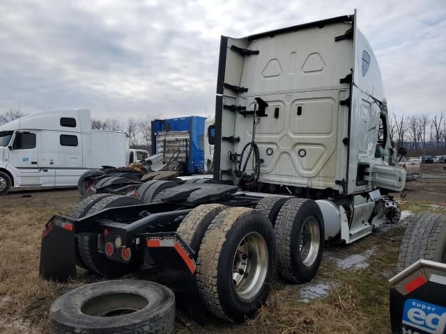 2018 Freightliner Cascadia 125