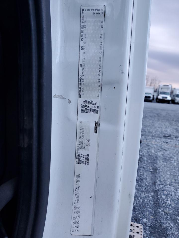 2013 Freigliner Cascadia 113