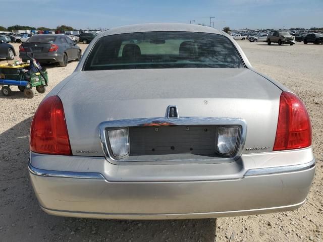 2008 Lincoln Town Car Signature Limited