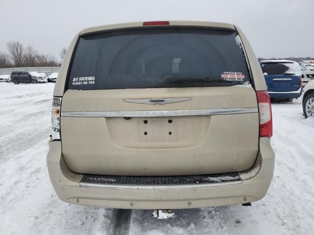 2012 Chrysler Town & Country Touring L