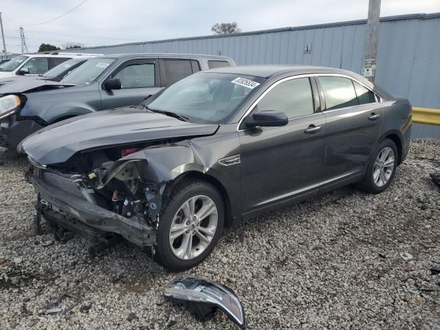 2018 Ford Taurus SEL