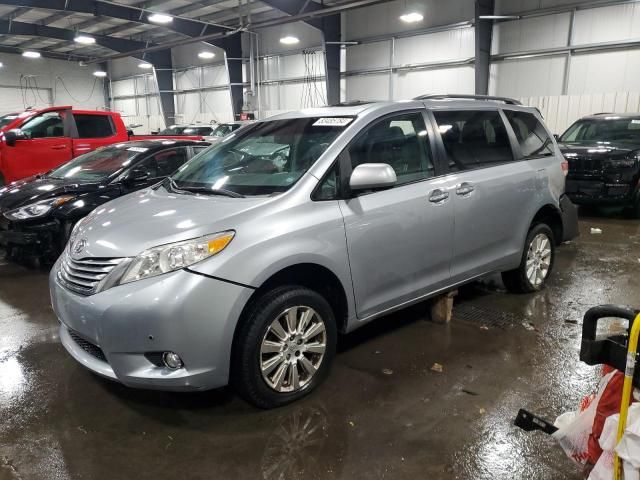 2011 Toyota Sienna XLE