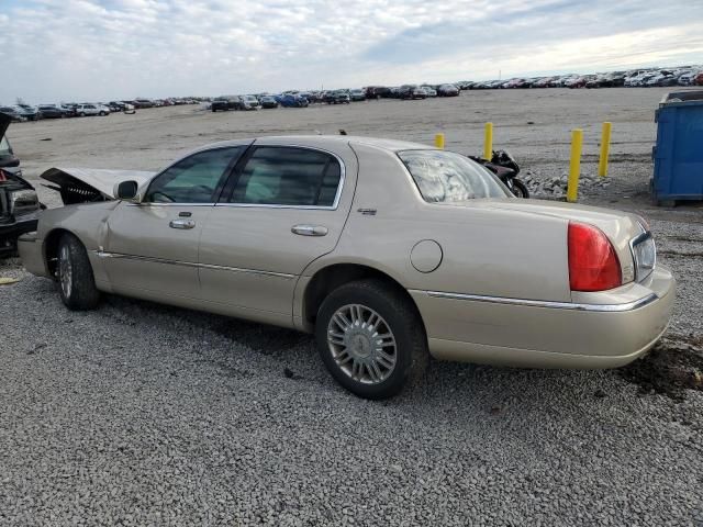 2007 Lincoln Town Car Signature Limited