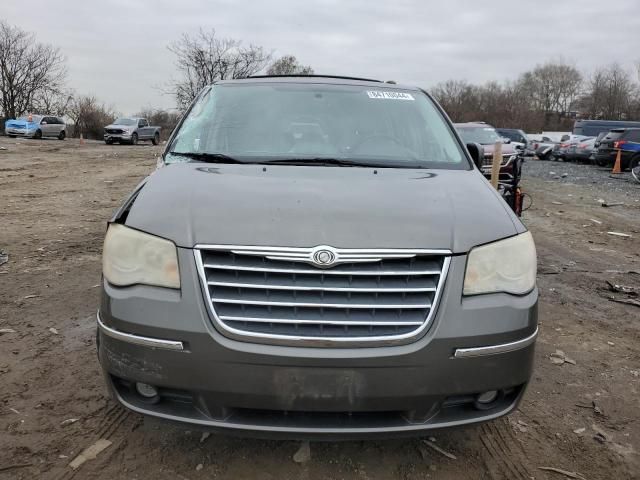 2010 Chrysler Town & Country Touring