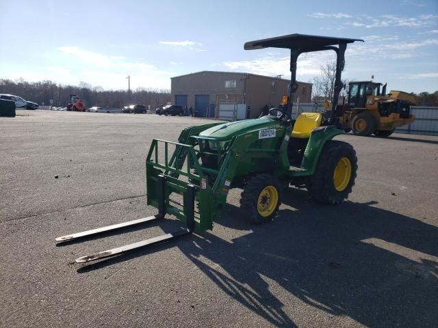 2022 John Deere 3032E