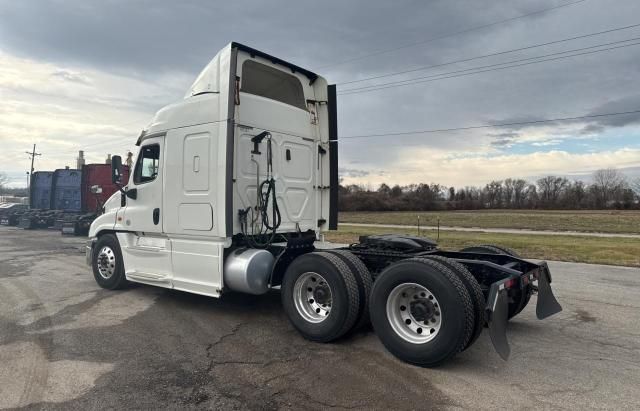 2018 Freightliner Cascadia 125