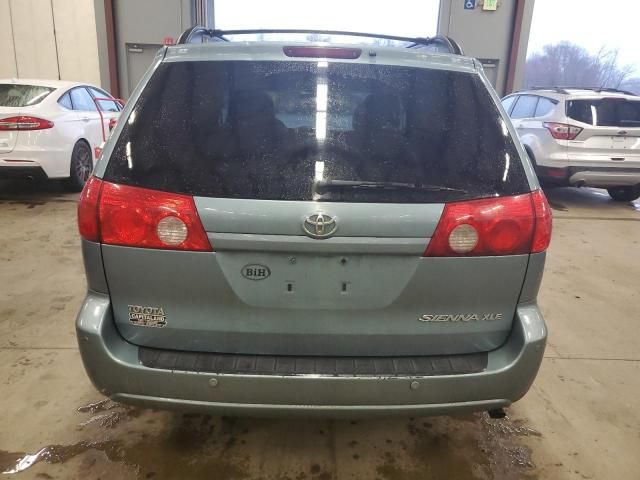 2008 Toyota Sienna XLE