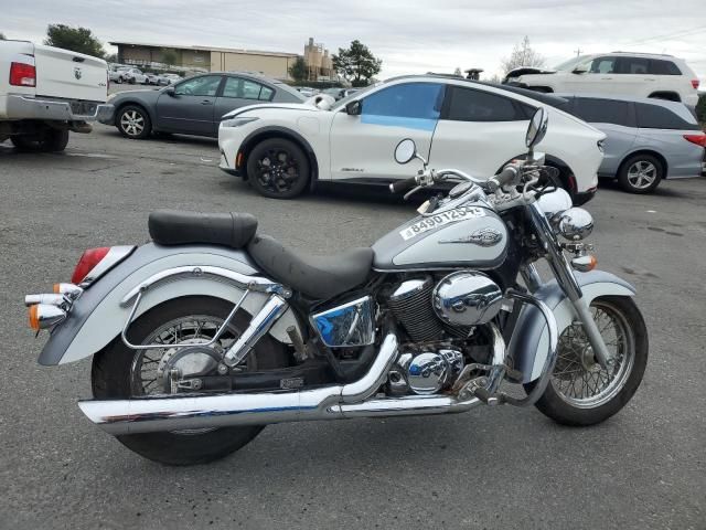 2001 Honda VT750 CD2