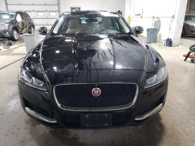 2018 Jaguar XF Premium