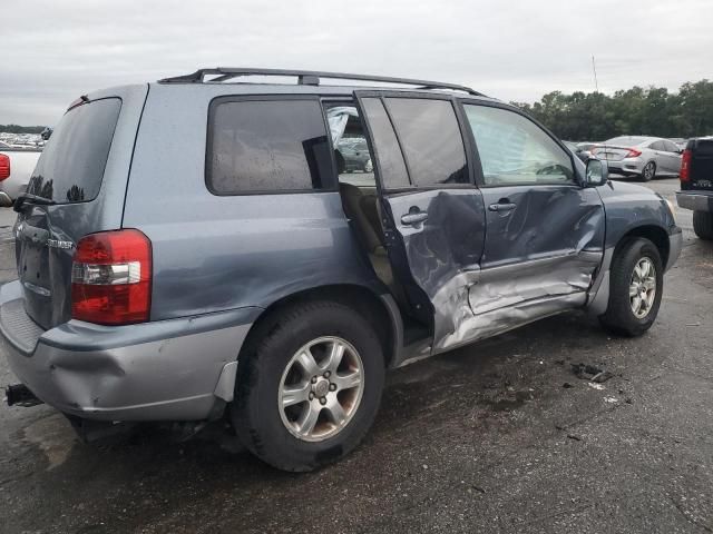 2004 Toyota Highlander Base