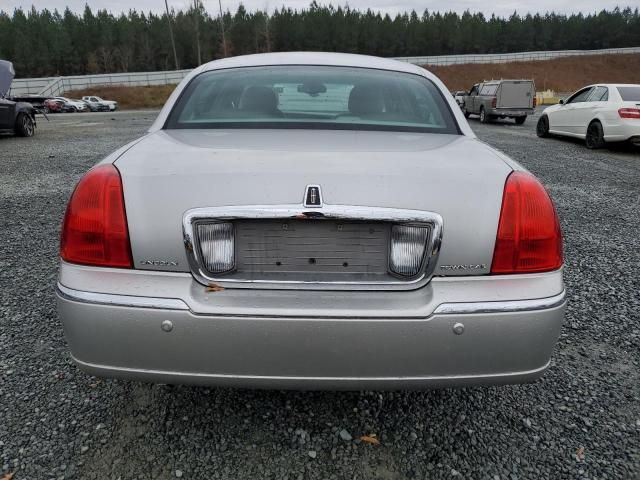 2004 Lincoln Town Car Ultimate