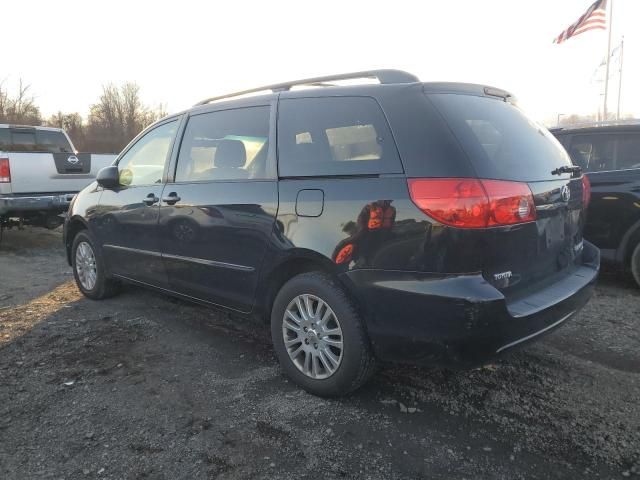 2010 Toyota Sienna LE