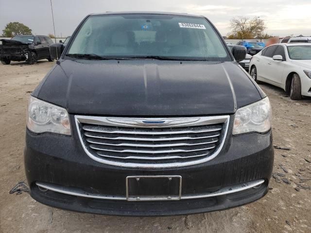 2012 Chrysler Town & Country Touring