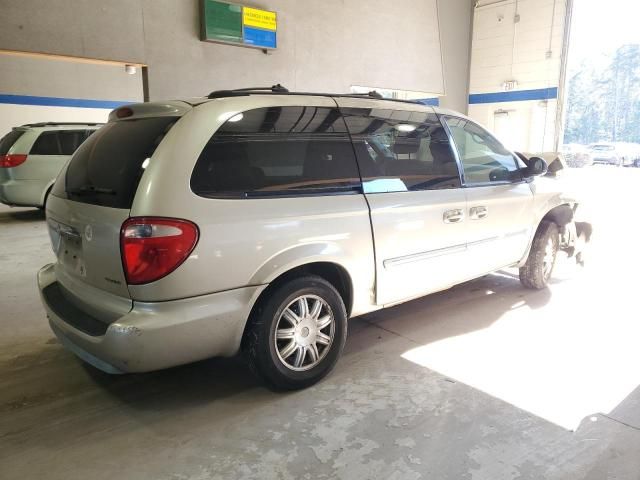 2006 Chrysler Town & Country Touring