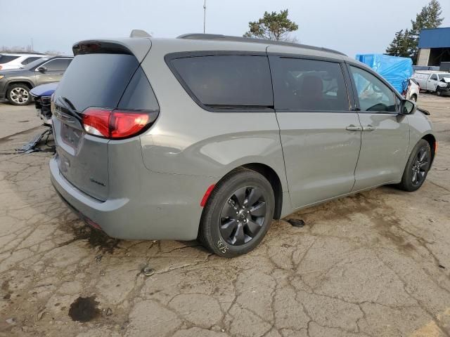 2020 Chrysler Pacifica Hybrid Limited