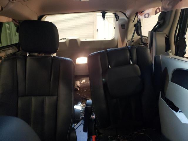 2016 Chrysler Town & Country Touring l
