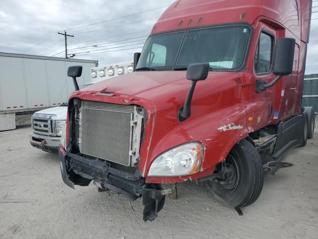 2015 Freightliner Cascadia 125