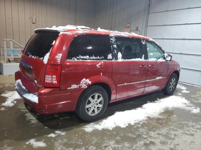 2010 Chrysler Town & Country Touring