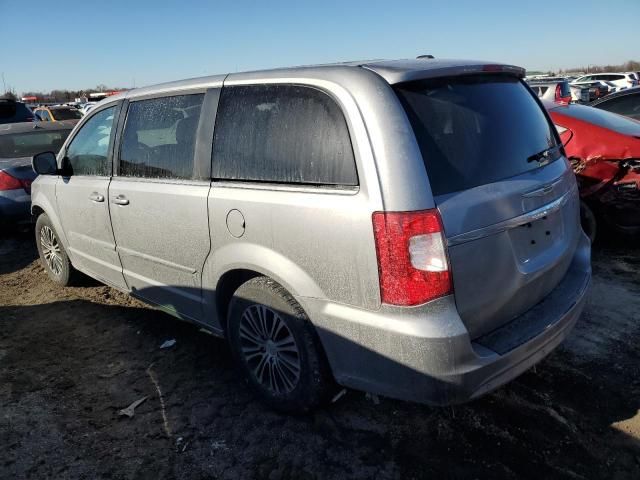 2014 Chrysler Town & Country S