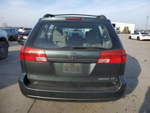 2004 Toyota Sienna CE