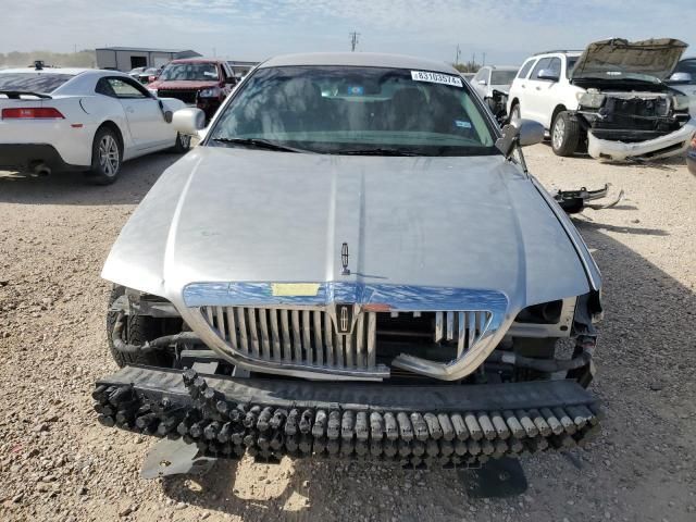 2008 Lincoln Town Car Signature Limited