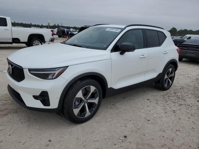 2024 Volvo XC40 Plus