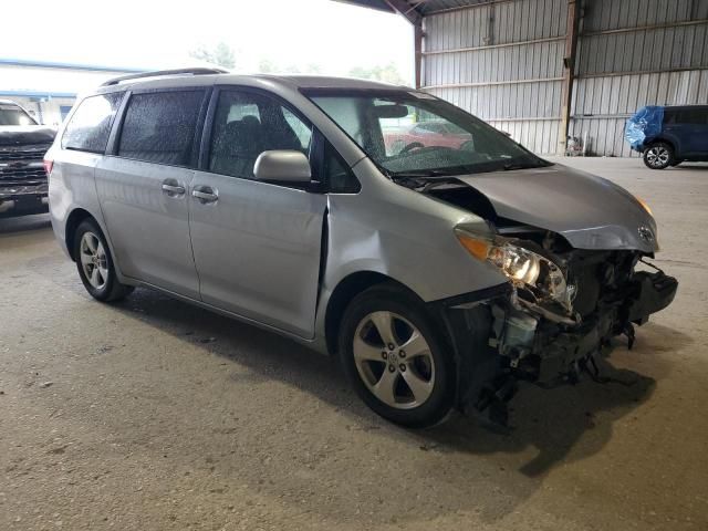 2015 Toyota Sienna LE