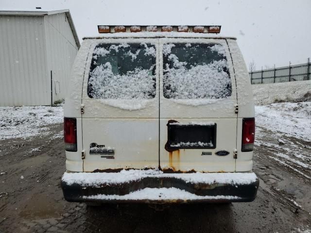 2012 Ford Econoline E350 Super Duty Van