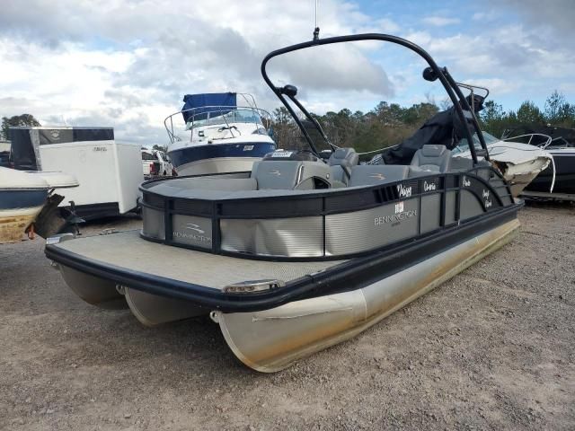 2021 Bennington Marine Boat