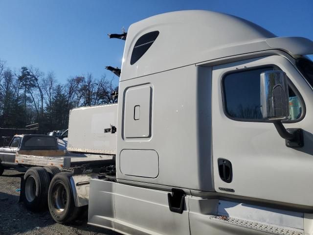 2018 Freightliner Cascadia 125