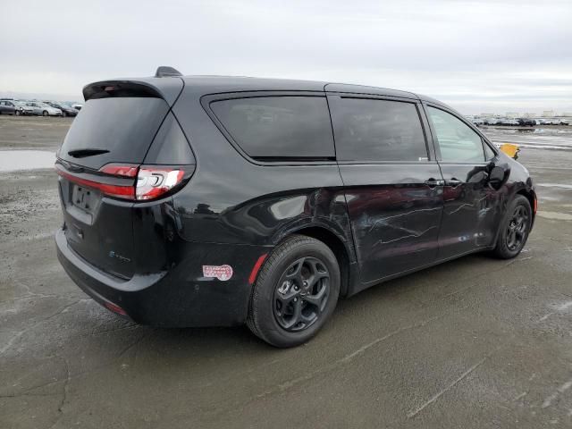 2023 Chrysler Pacifica Hybrid Limited