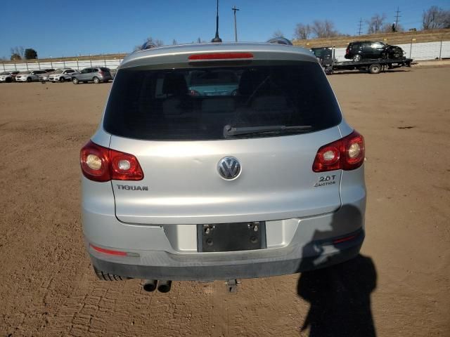 2010 Volkswagen Tiguan SE