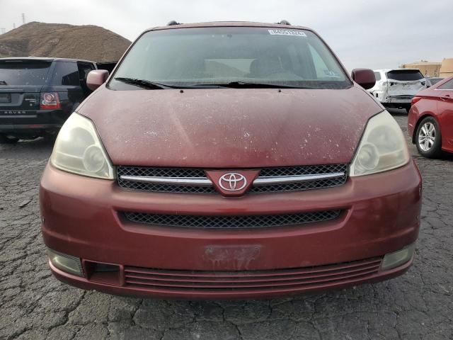 2004 Toyota Sienna XLE