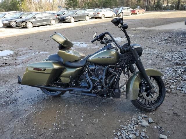 2018 Harley-Davidson Flhrxs