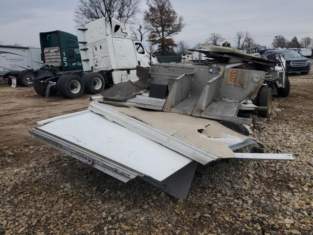 1997 Freightliner Chassis M Line WALK-IN Van