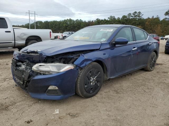 2019 Nissan Altima S