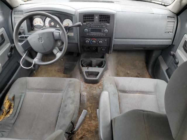 2005 Dodge Dakota Quattro