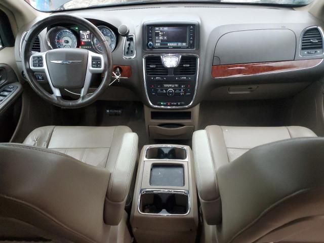 2012 Chrysler Town & Country Touring