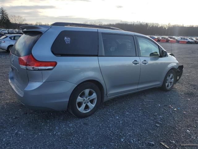 2011 Toyota Sienna LE