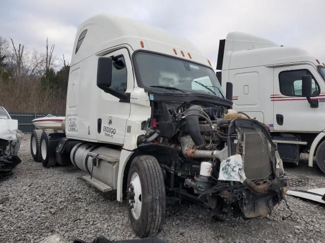 2019 Freightliner Cascadia 126