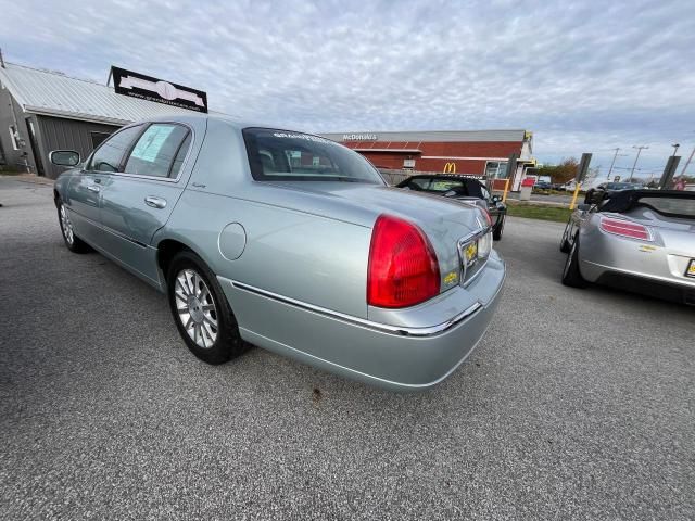 2007 Lincoln Town Car Signature