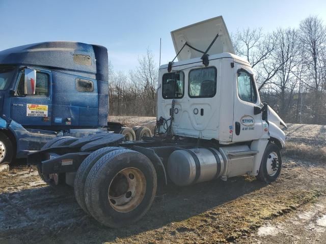 2019 Freightliner Cascadia 125