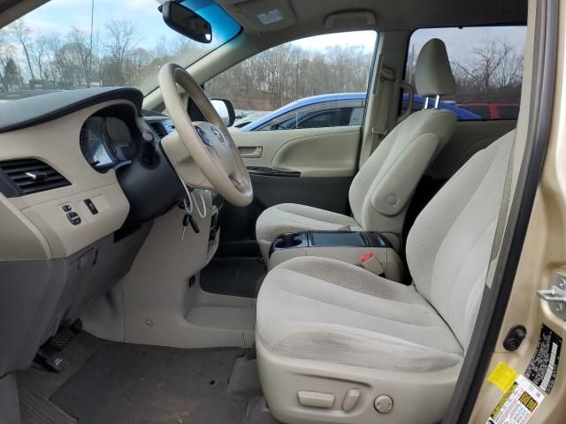 2012 Toyota Sienna LE