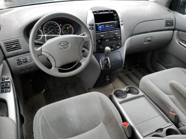 2010 Toyota Sienna CE