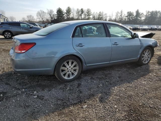 2005 Toyota Avalon XL