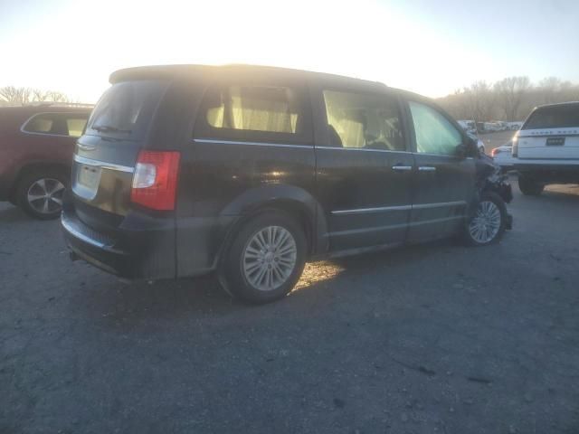 2016 Chrysler Town & Country Touring L