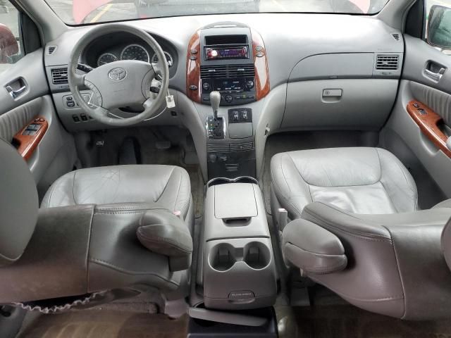 2004 Toyota Sienna XLE