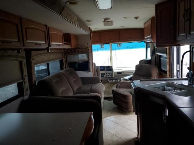 2005 Workhorse Custom Chassis Motorhome Chassis W22