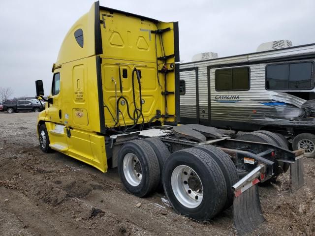 2016 Freightliner Cascadia 125