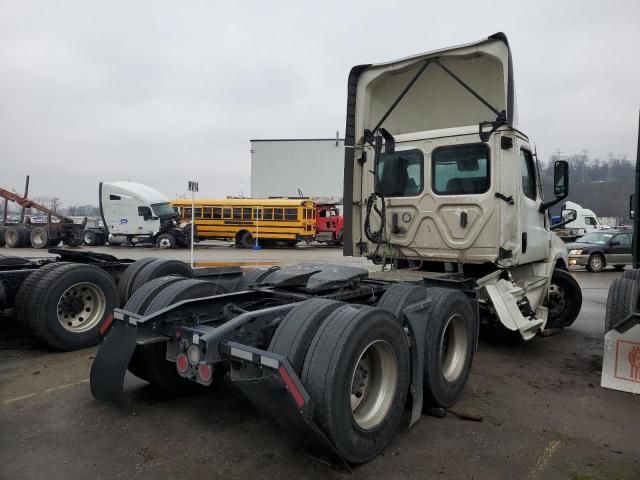 2024 Freightliner Cascadia 126
